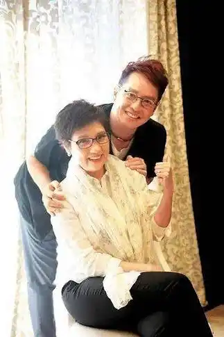 戚美珍_苗侨伟_翁美玲