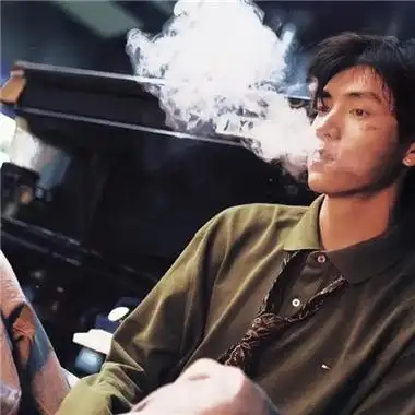 帅气男生头像超有氛围感 很帅的成熟男生头像_男生头像_美头网