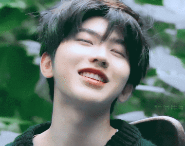 蔡徐坤巡演动图