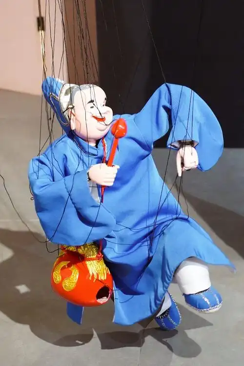 绝美天台上的提线掌中木偶观赏体验