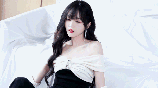 吴宣仪纯欲千金妆##吴宣仪吐舌wink