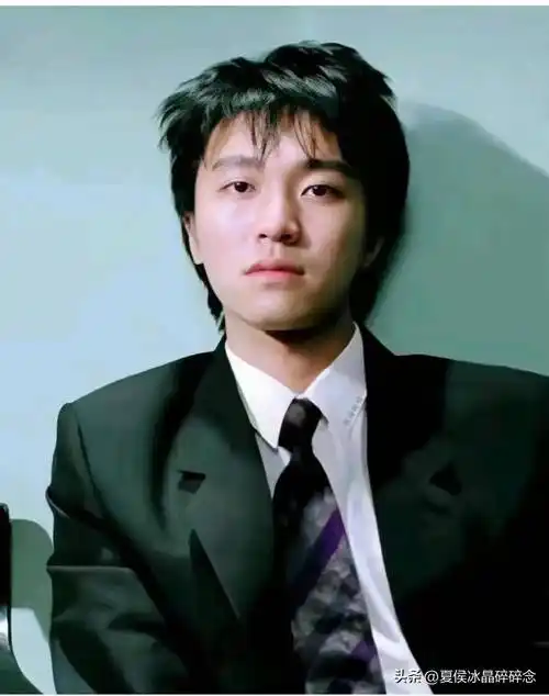 永远是周星驰.样样都很完美,竟然只得过一次影帝