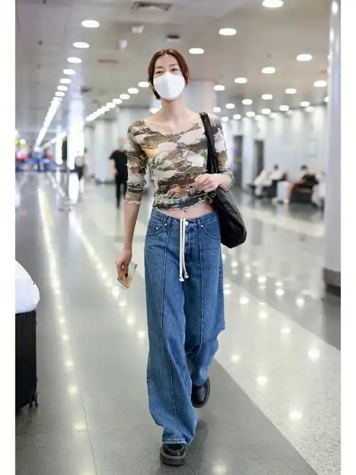 刘雯去搬砖的大表姐78