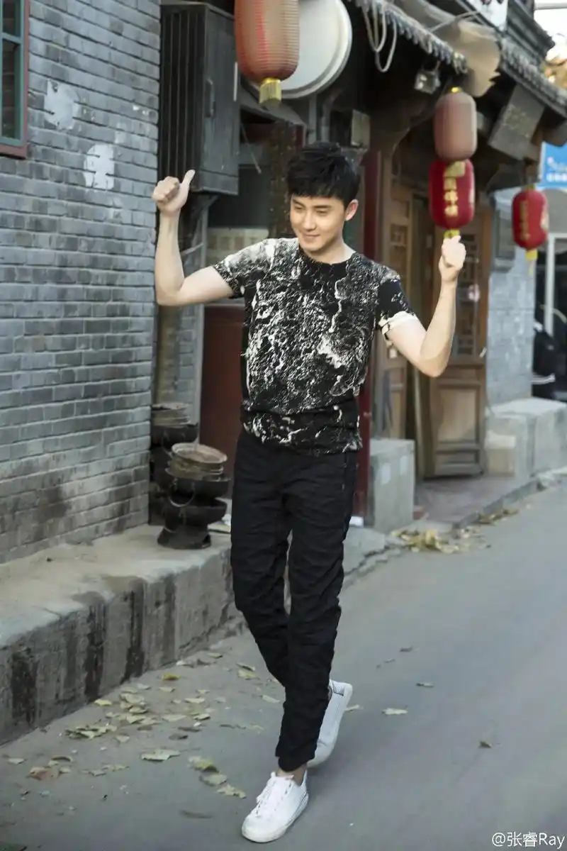 第一次注册微博,睿哥发的图片鸭～#张睿 #张睿#张睿 - 抖音