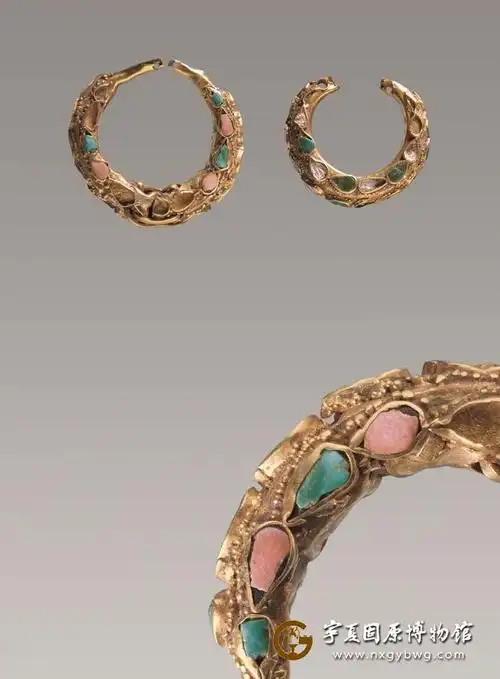 镶松石金耳环—宁夏固原博物馆官方网站