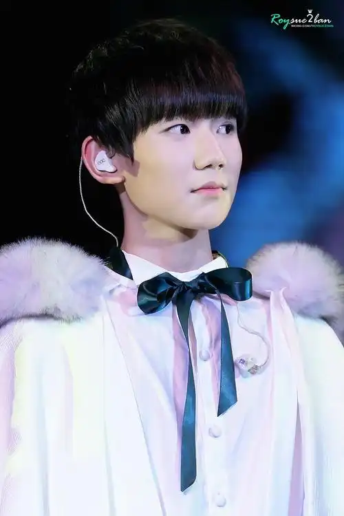 2015tfboys王源的森林小夜曲生日见面会_高清图片大全-爱豆app