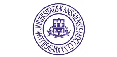 关西大学的校徽是芦苇叶子环绕的 "大学"两个字.