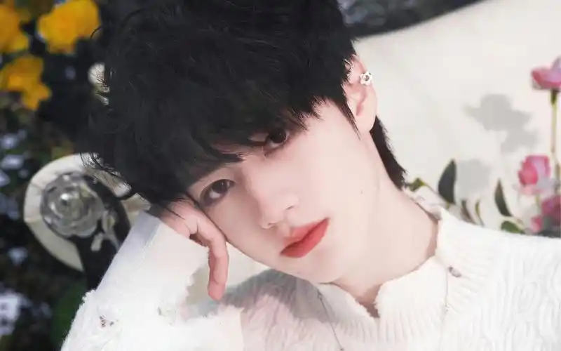 朱志鑫《反义词》生日会唱歌合集!