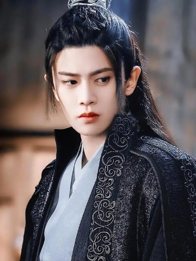 大尾巴鱼壁纸来啦#任嘉伦allen #古装男神 #一眼沦陷 - 抖音