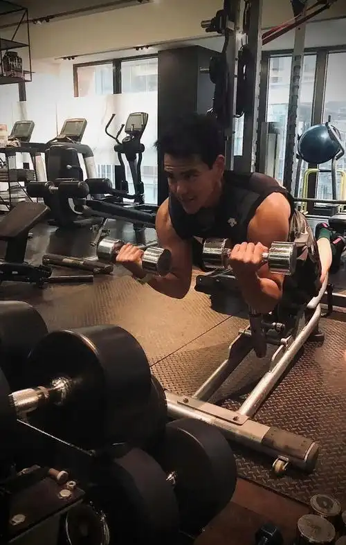 彭于晏的自律不仅在于此,还融入他的人生细节.