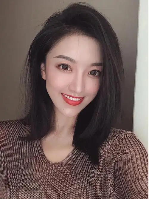 耐看气质满满适合白领上班族能扎能放