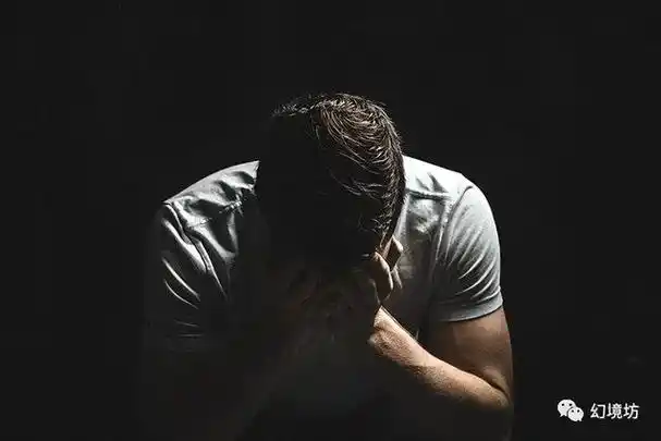 然而,有时候我们可能会被一些男人的行为所迷惑,无法判断他们是否真的