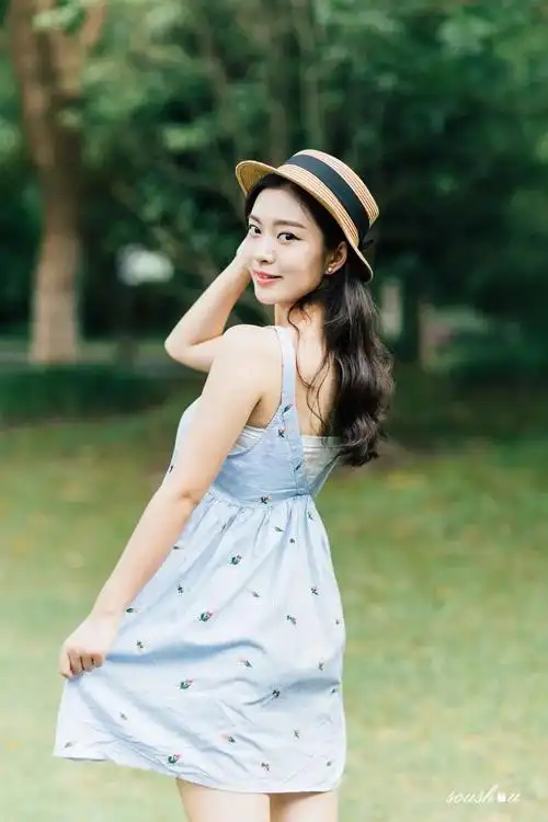 单人人像拍照记住12个拍照姿势动作拍照看起来自然舒服好看