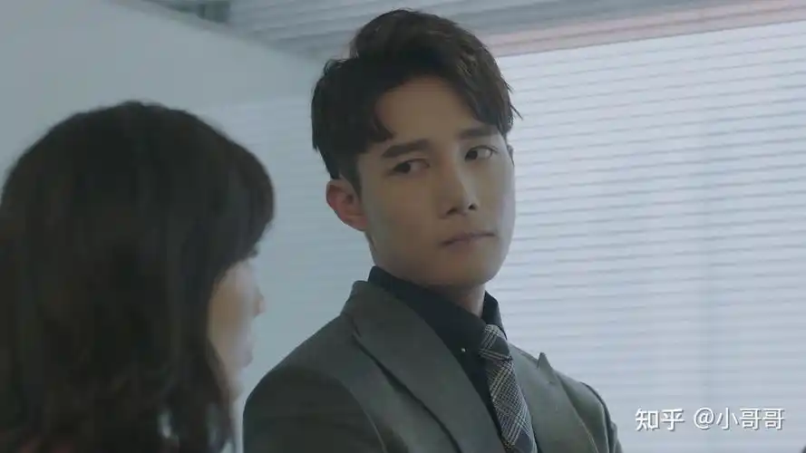 正青春大结局前左小青和张楠的角色重生拉高了整部剧的档次