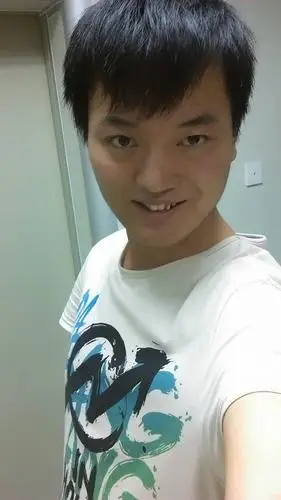 我是不是一点都不帅?我笑容好难看的