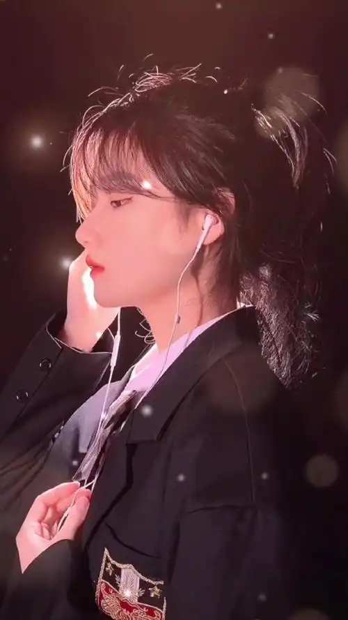 火萤 视频:你的女朋友已到账,敬请签收(抖音@不潘)