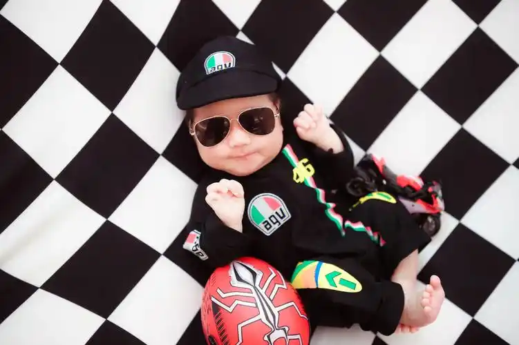 一组超萌满月照我的男孩满月啦