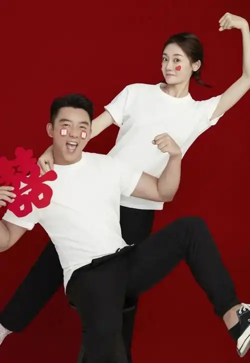 郑凯吴昕官宣结婚了吗(郑恺与"冯女郎"苗苗官宣结婚)(5)