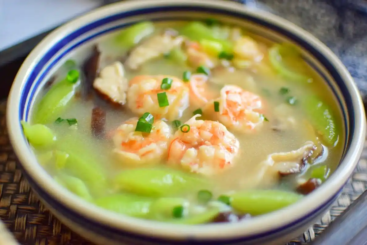 今天的分享丝瓜虾仁汤就到这里,我是橘子香味,文章为本人原创作品