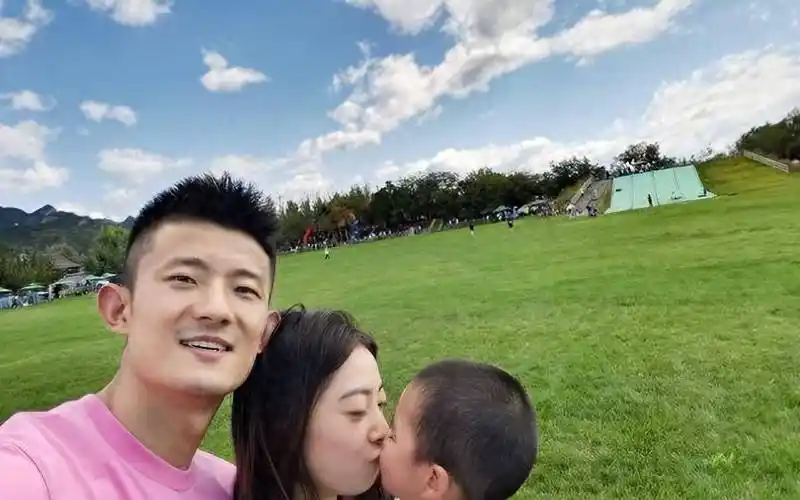 "羽坛女神"王适娴:17岁被谌龙"得手",为爱情不惜主动求婚!