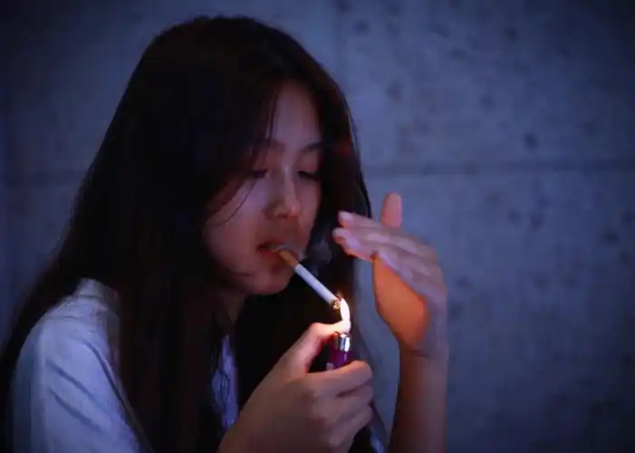 喜欢你嘟着嘴巴说教我吐烟圈78