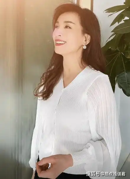 张庭人生发生的巨大转折,难道就凭着她的美貌吗?_演技_到达_大房子