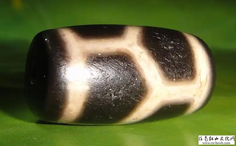 老珠子龟甲玛瑙天珠