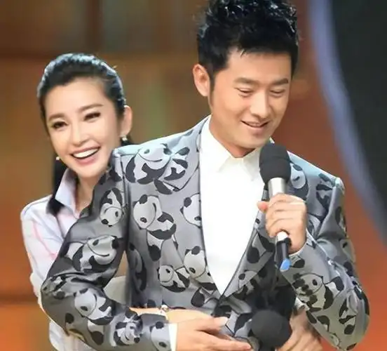 50岁李冰冰患病住院最后还是走上了一条不一样的道路