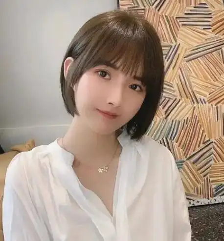 短发图片女2021最新款适合40岁,干练利索的极短头发_发型造型_宝妈