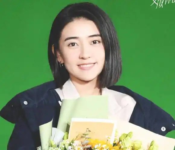 原创张新成新剧接档月光变奏曲搭档高颜值女神我却被女二吸引