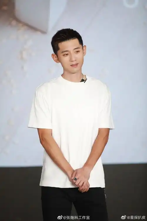 好可爱好可爱好可爱好可爱,张继科和兔子都好可爱