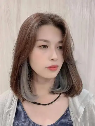 2021下半年爆火风吹染挑染发色小巧思