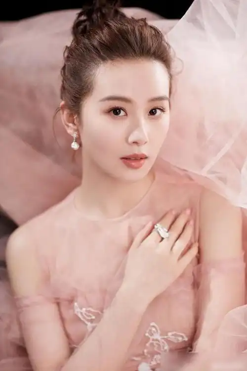 十大85后当红的美女明星各个雪肤娇嫩性感靓丽