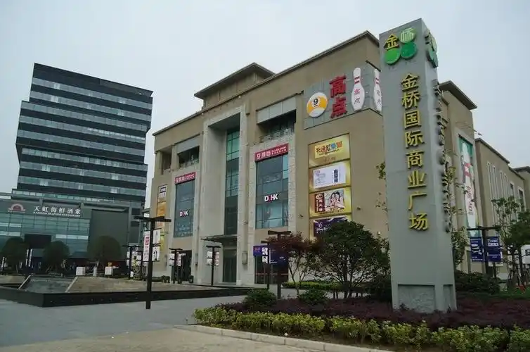 聆风智控服务平台成功完成上海市金桥国际商业广场工程