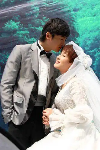 昨晚,由著名导演李骏执导,实力演员朱雨辰(微博),马苏(微博)联袂主演