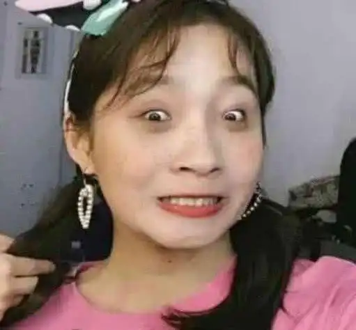 国民闺女关晓彤玩抖音故意扮丑特效关掉后网友鹿晗有眼光