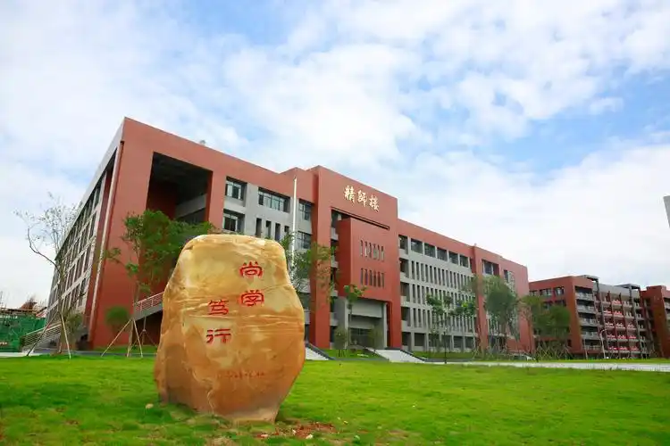 校园风光-长沙职业技术学院