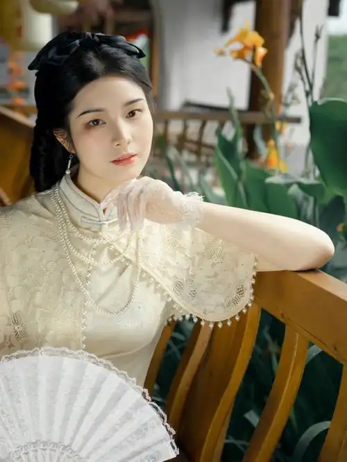 长沙约拍素人改造第十期民国大小姐