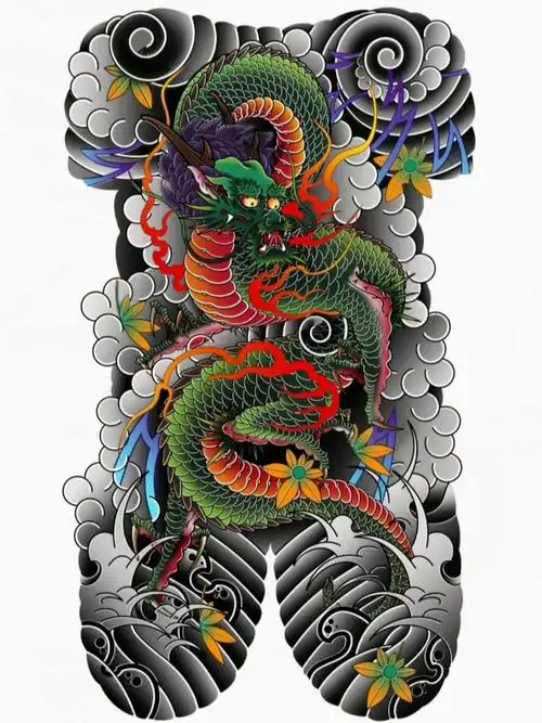 昆明纹身适合男生的满背龙霸气外露