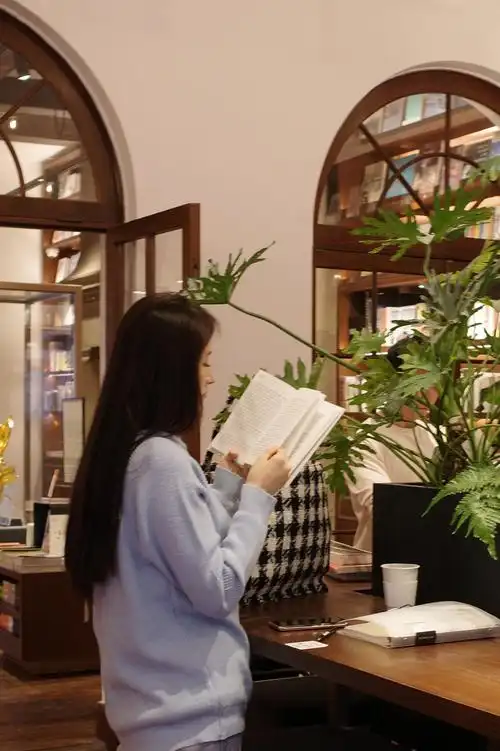 爱读书的女生最美丽