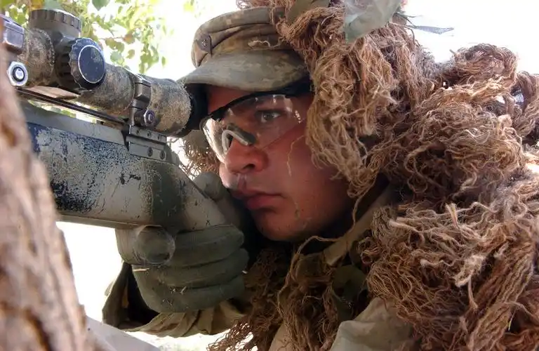 狙击手的护身符-吉利服