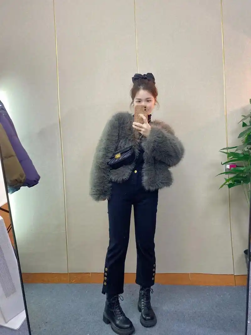 身高153体重90斤,小个子梨型身材,骨架大,看起来有肉型, - 抖音