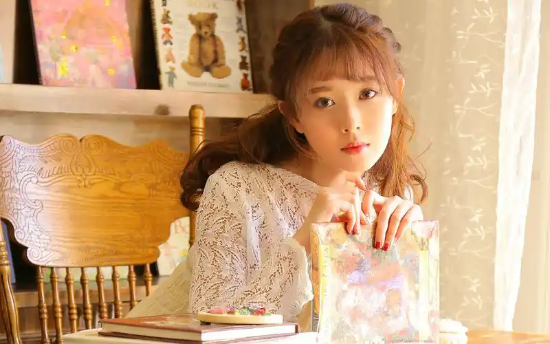 甜美日系少女唯美治愈系高清桌面壁纸