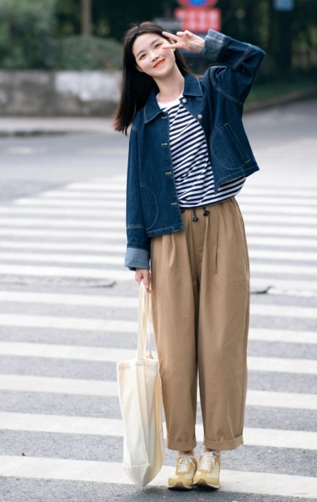 牛仔外套怎么穿不撞衫?来学这4种搭配公式照着穿,美翻整个秋天