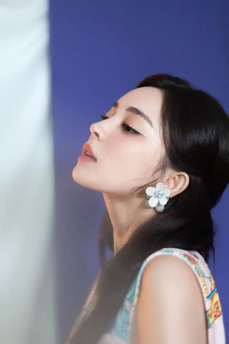 古力娜扎高清壁纸头像(六十二)[吃鲸]