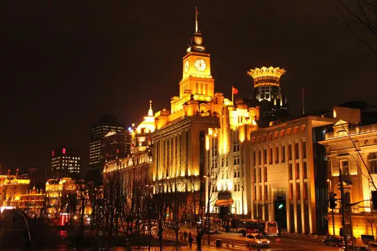 上海外滩和南京路步行街夜景