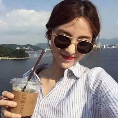 qq头像女生喝饮料韩系清晰图片