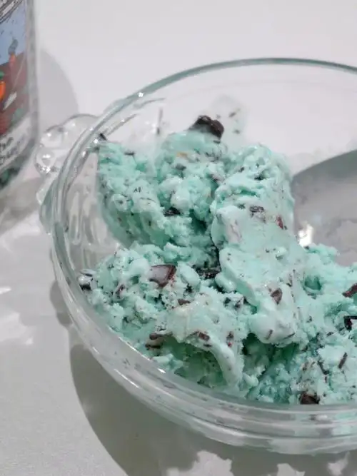 薄荷巧克力味冰淇淋yyds