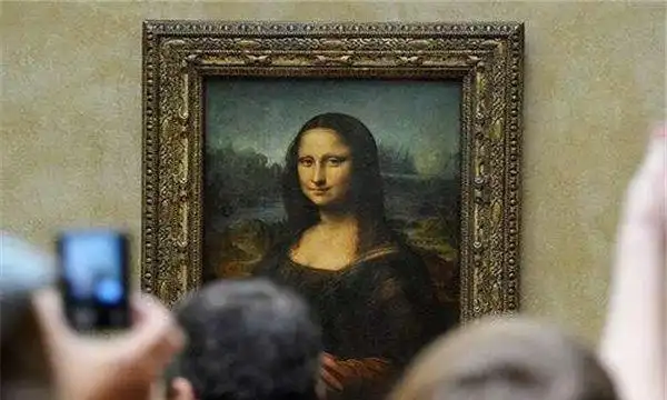 把蒙娜丽莎的眼睛蒙上10秒揭秘蒙娜丽莎的诡异之处