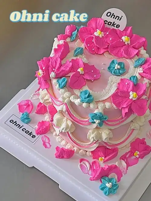 盲盒蛋糕  #粉色少女心蛋糕  #ins蛋糕  #杭州生日蛋糕  #生日蛋糕